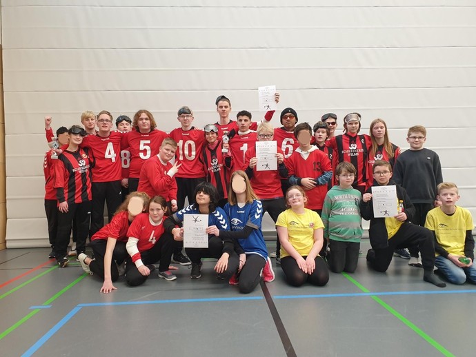 Spielerinnen und Spieler des Torballturniers der von-Vincke-Schule.